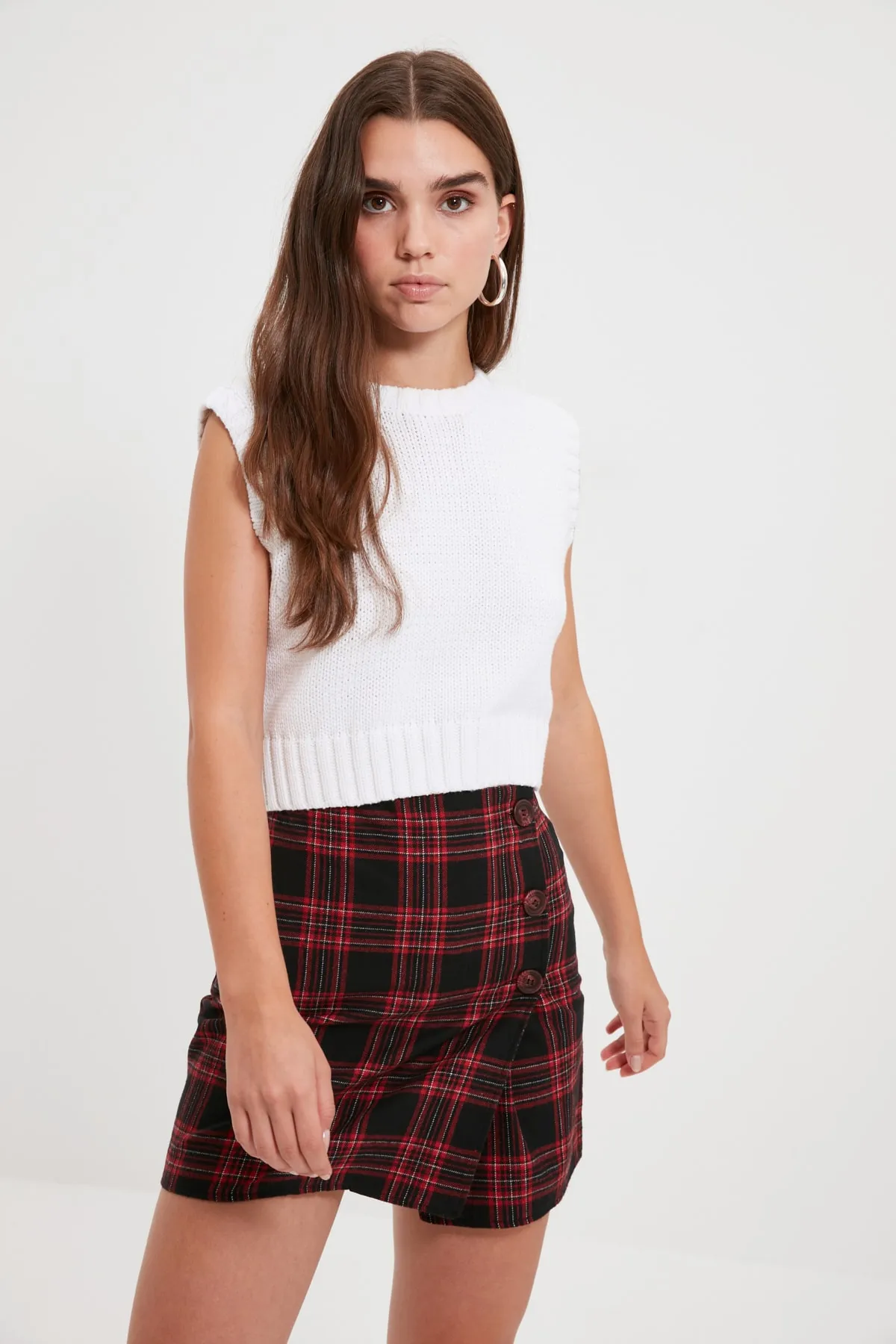 Trendyol Collection  Roter zweireihiger Mini-Webrock mit Karomuster TWOAW21ET0589