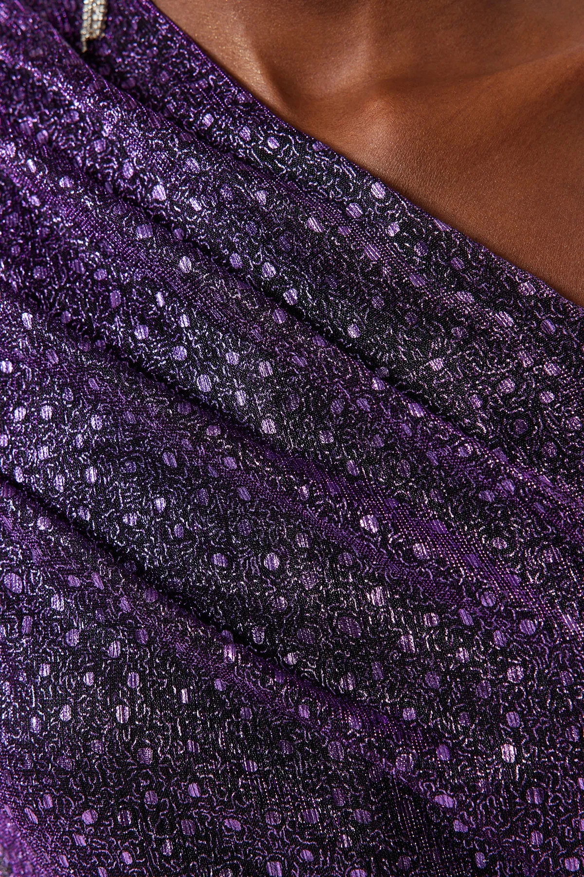 Trendyol Collection  Lila gefüttertes langes Abendkleid aus Strick mit Glitzer TPRSS23AE00145