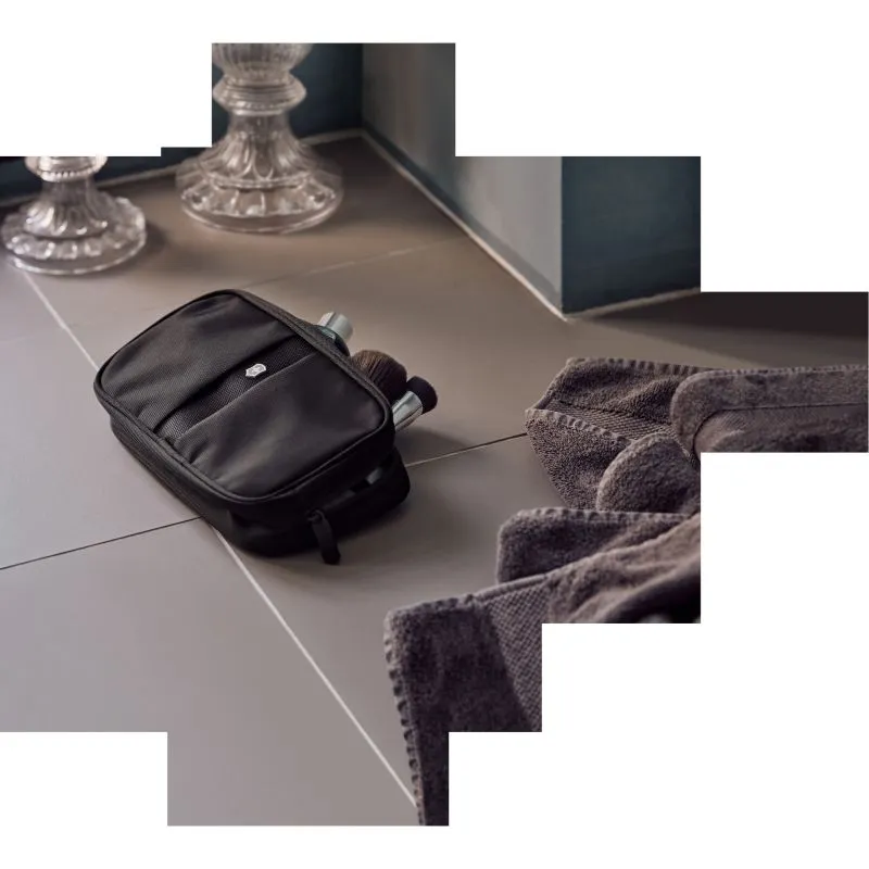 Victorinox Travel Accessories 5.0 Overnight Essentials Kit - Black