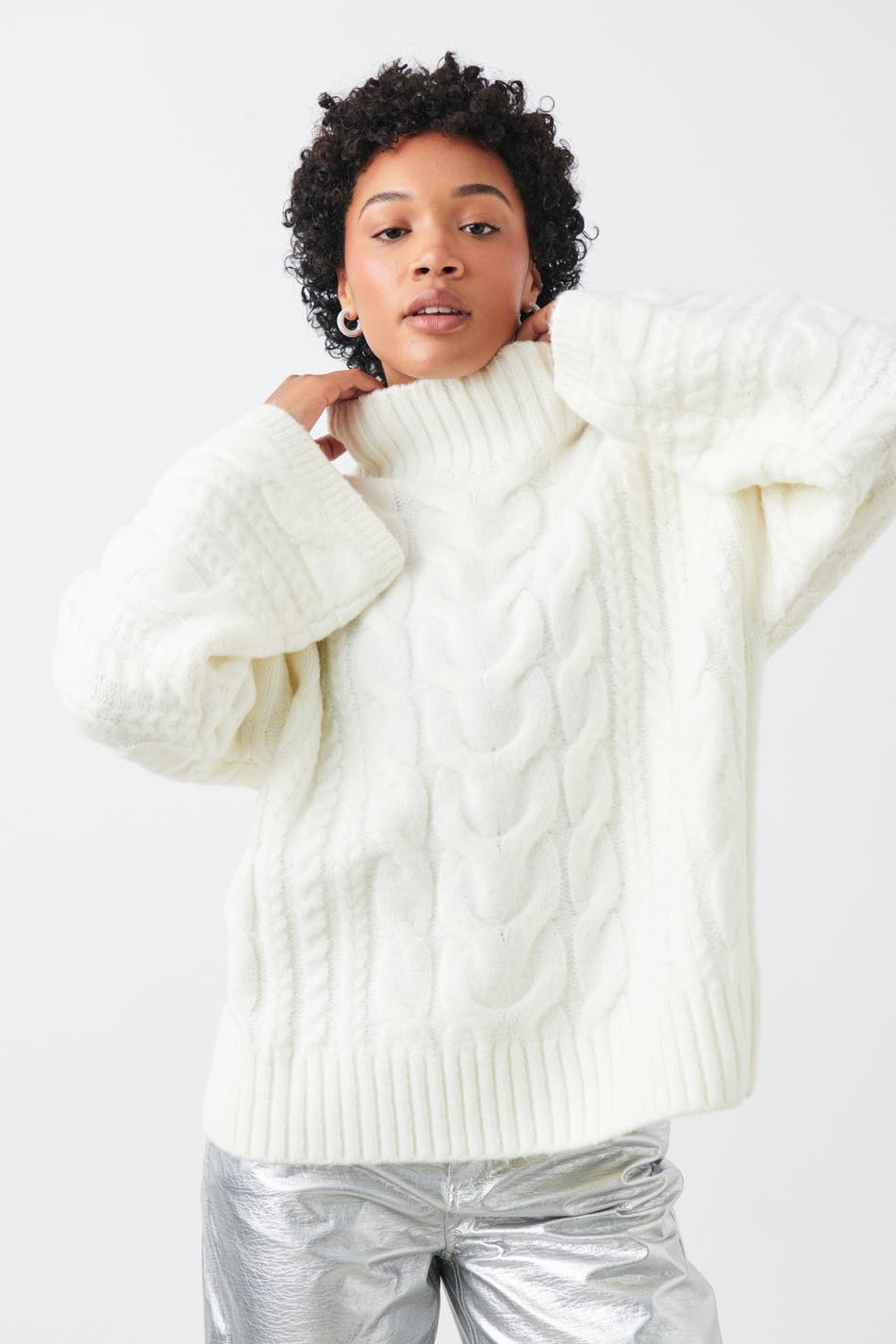 Cable knitted sweater