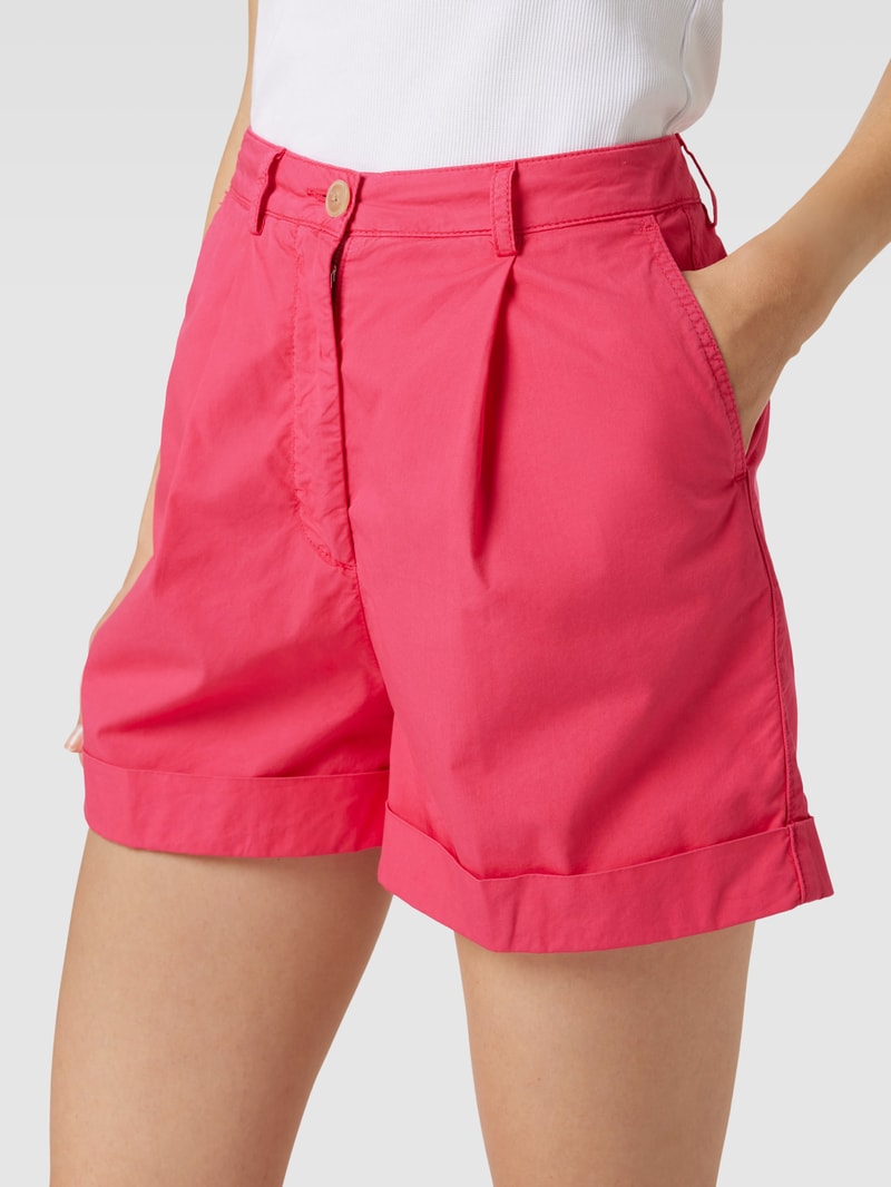 Shorts mit fixierten Beinumschlägen in pink