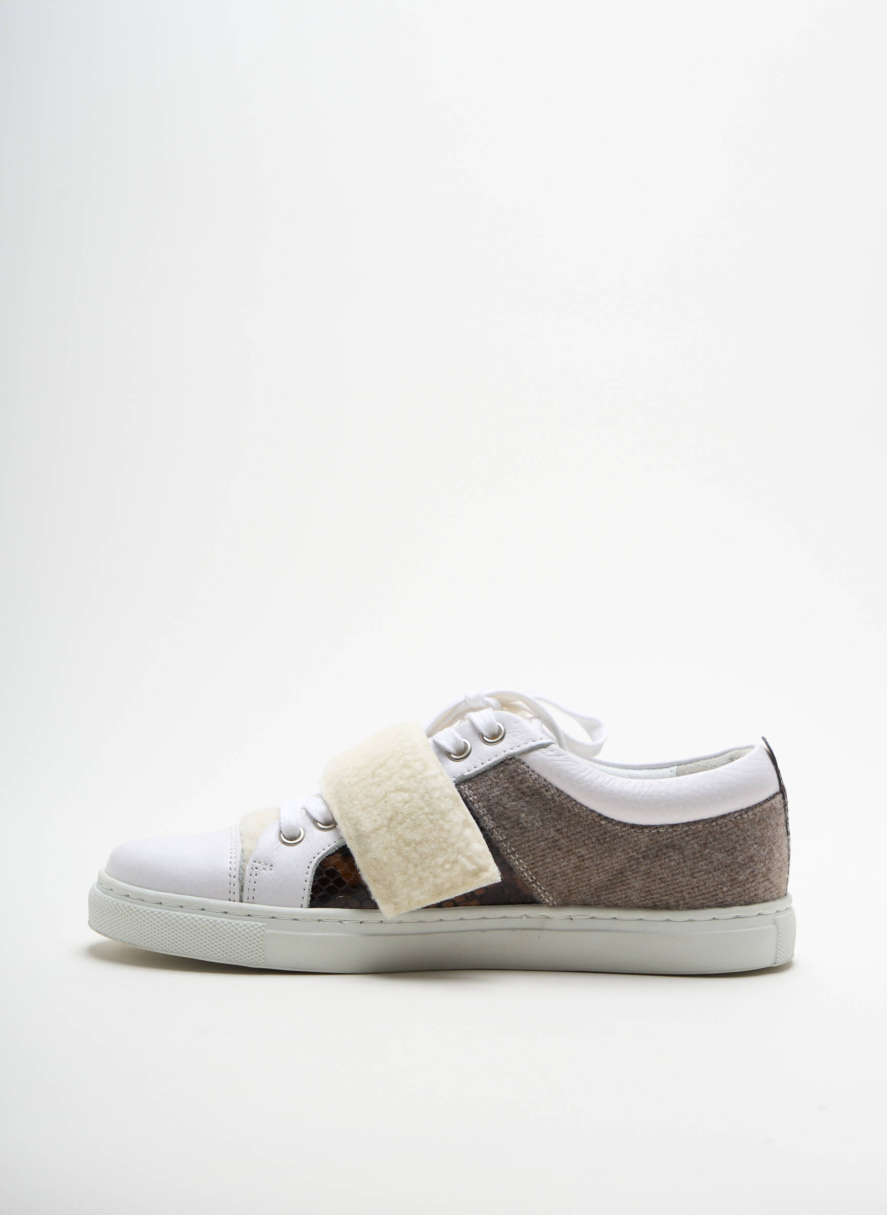 Friendly Fire Baskets Femme couleur blanc