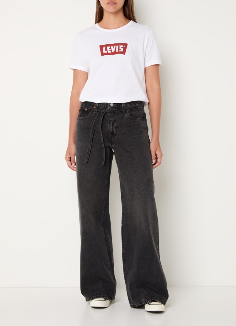 Blugi Levi's cu talie medie, croială lejeră, bandă la talie și finisaj spălat.