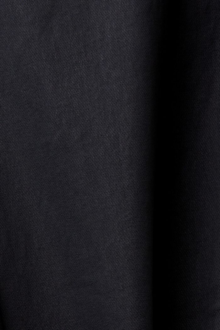 Beschichtete Hose mit schmalem Bein und mittlerer Bundhöhe