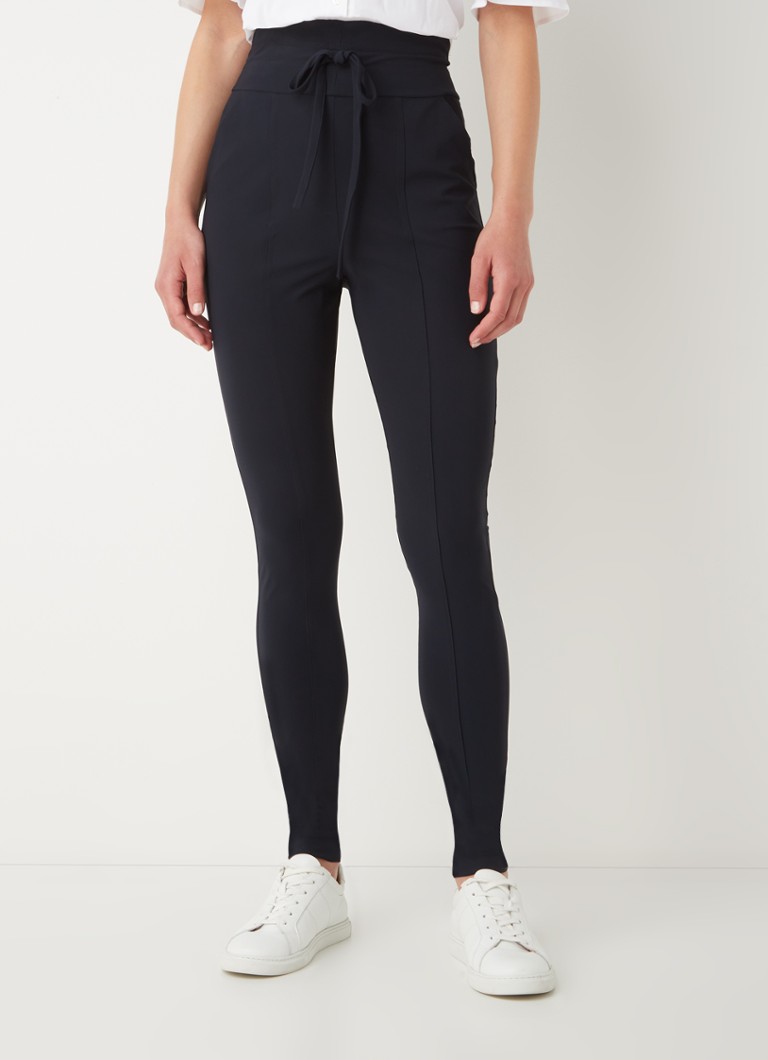 Pantaloni de voiaj Franka 3.0 cu talie înaltă și croială conică de la Studio Anneloes, confecționați din material textil