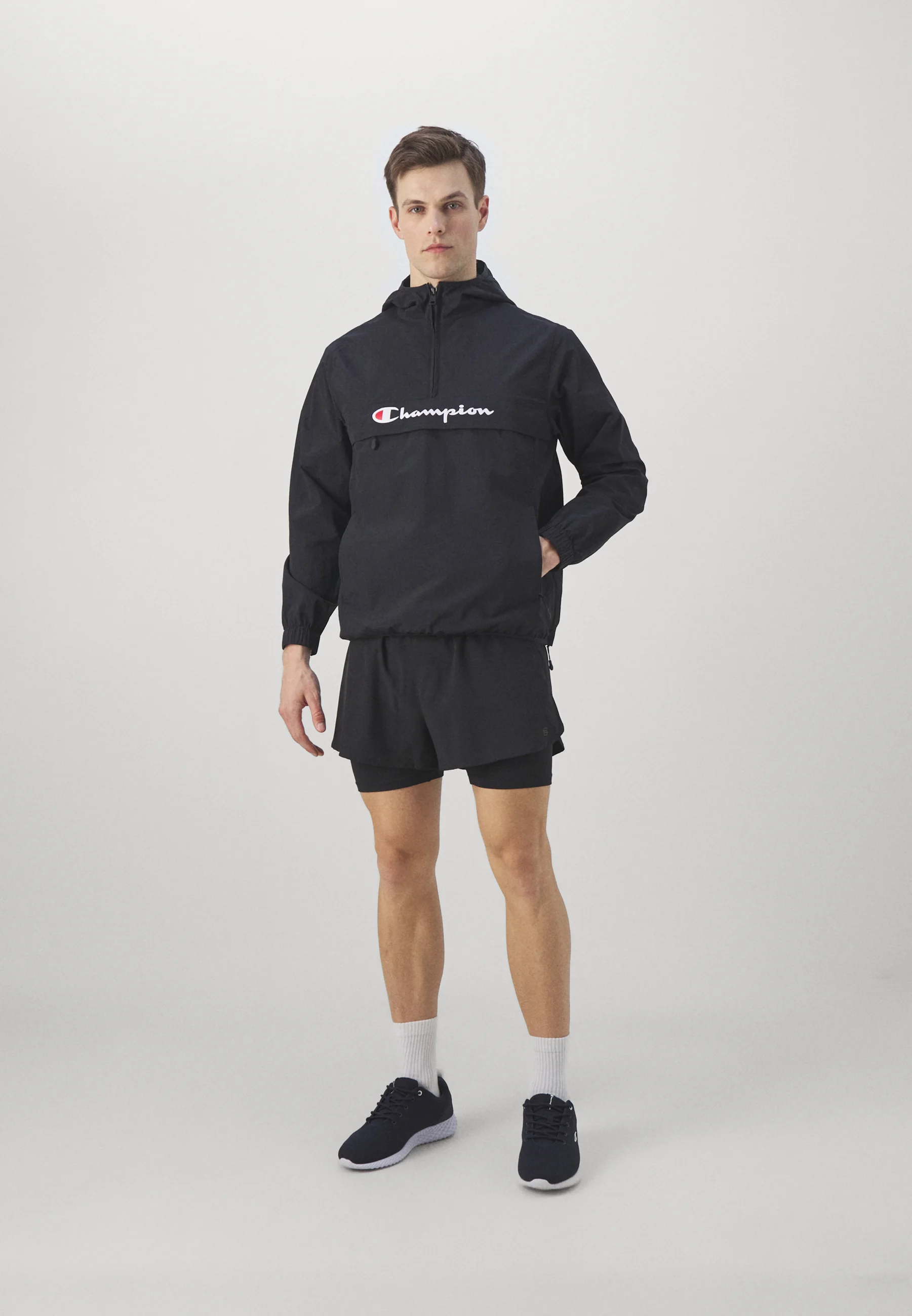Chaqueta con capucha Champion HALFZIP - Cortavientos