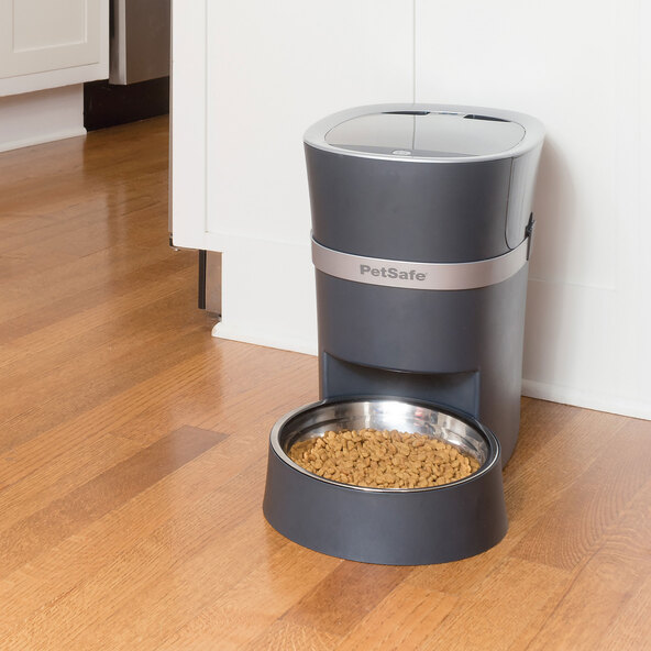 Smart Feed Futterautomat, mit Smartphone-Steuerung per App