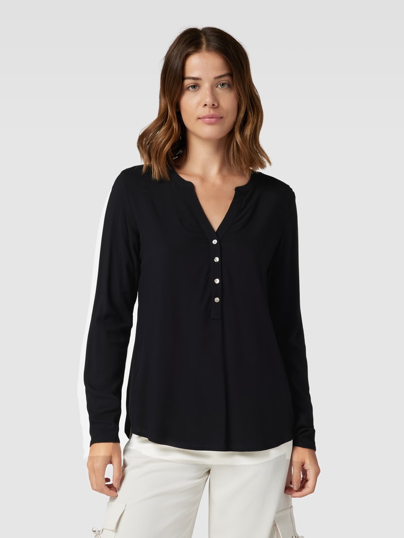 Blusenshirt mit V-Ausschnitt in schwarz