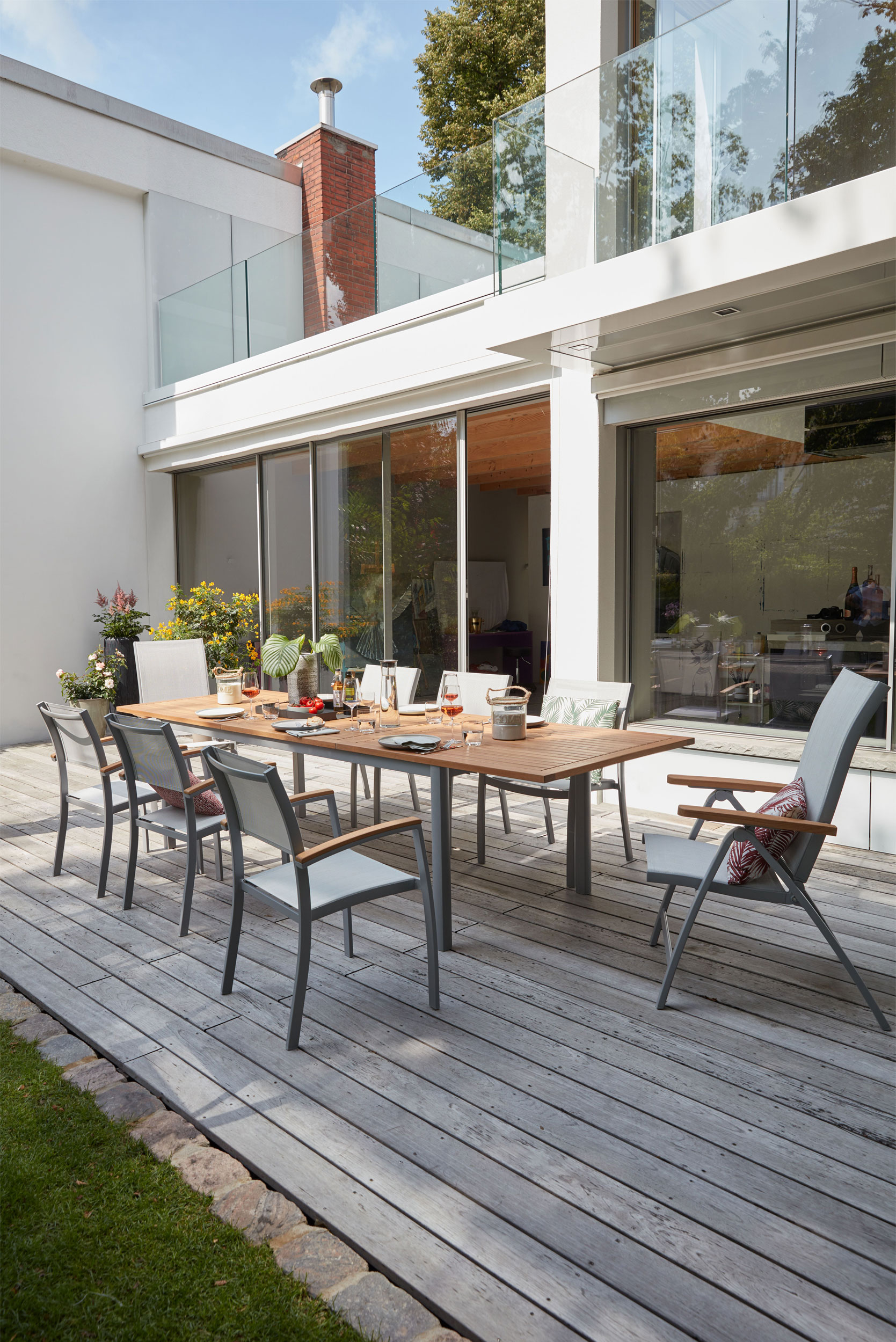 OUTDOORGartentisch ausziehbar grau