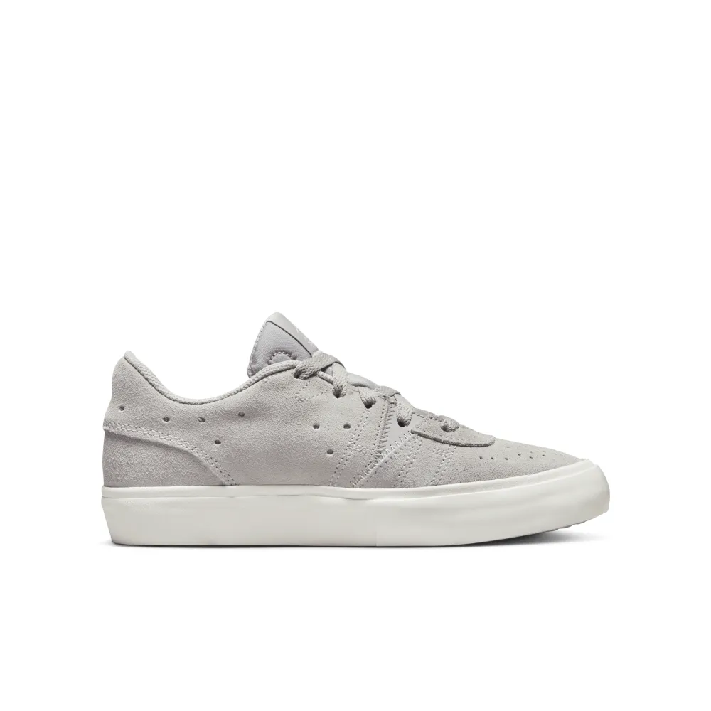 NIKE JORDAN Series DN3205-002 / grau