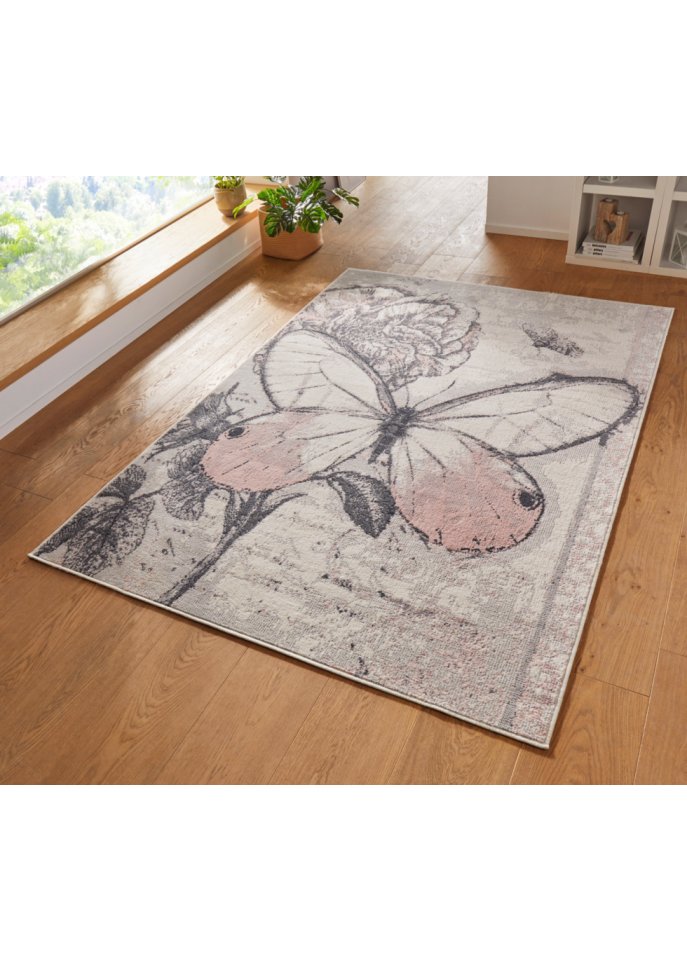 Teppich mit großem Schmetterling