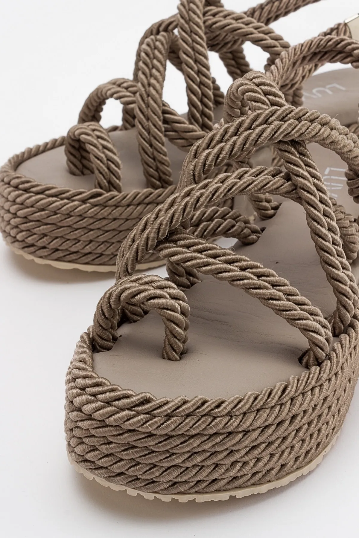LuviShoes  Juney Dunkelbeige Damensandalen