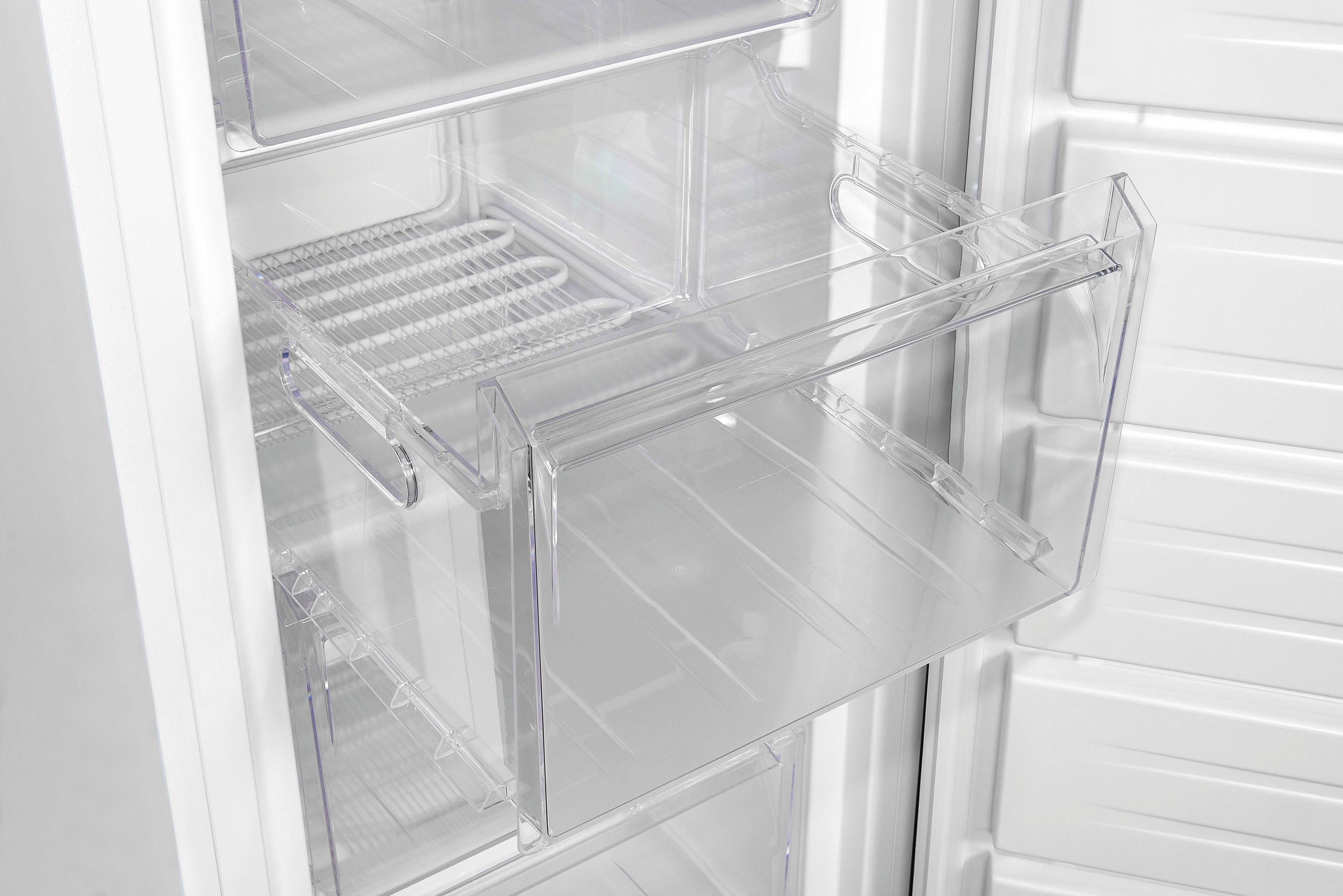 exquisit Gefrierschrank GS230-H-040D, 142,6 cm hoch, 54,4 cm breit