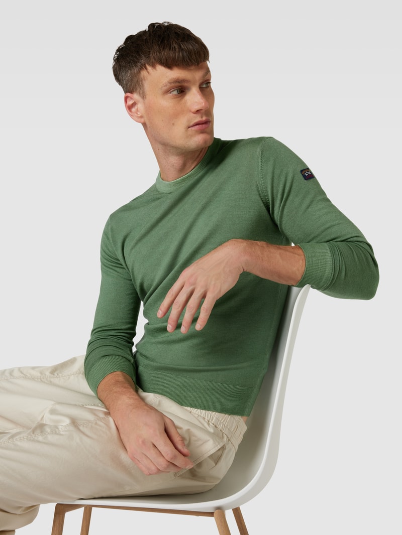 Strickpullover aus Schurwolle mit Rundhalsausschnitt in grün