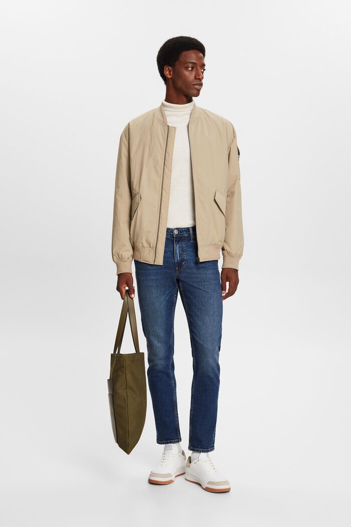 Schmale Jeans mit mittlerer Bundhöhe