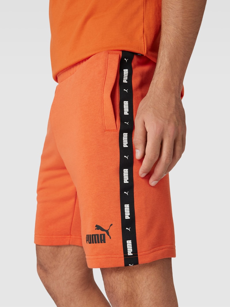 Sweatshorts mit Label-Print in hellrot