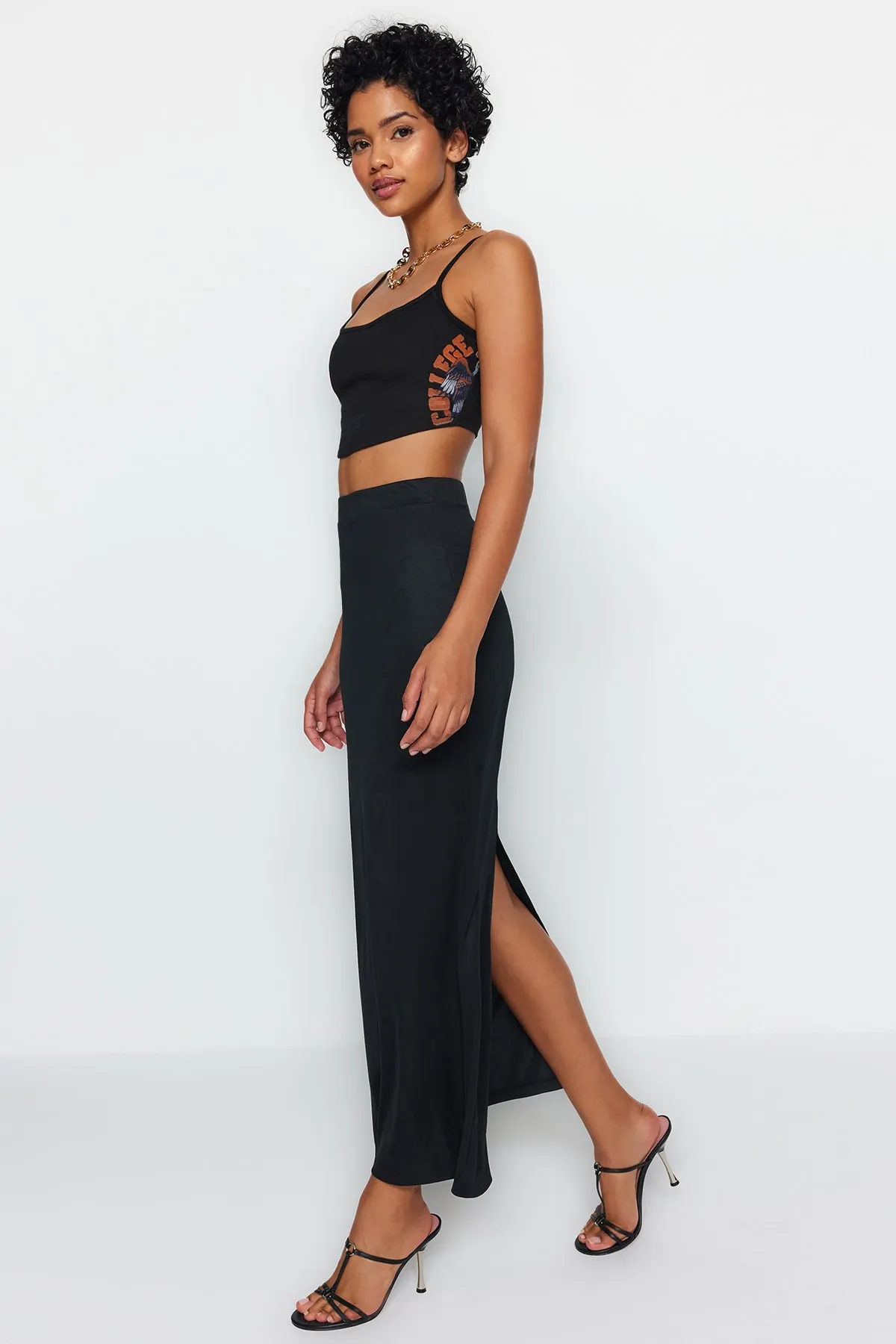 Trendyol Collection  Schwarzer Maxi-Stretch-Strickrock mit hoher Taille TWOSS23ET00372