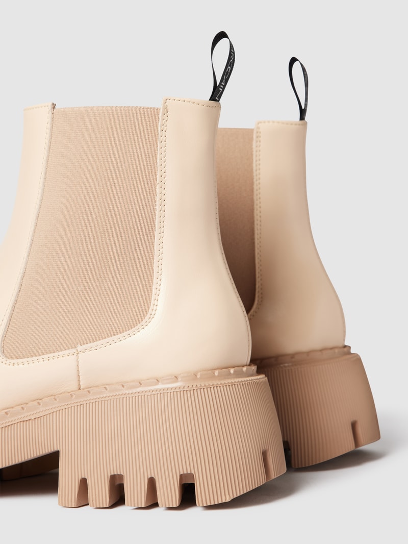 Chelsea Boots mit Label-Detail in beige