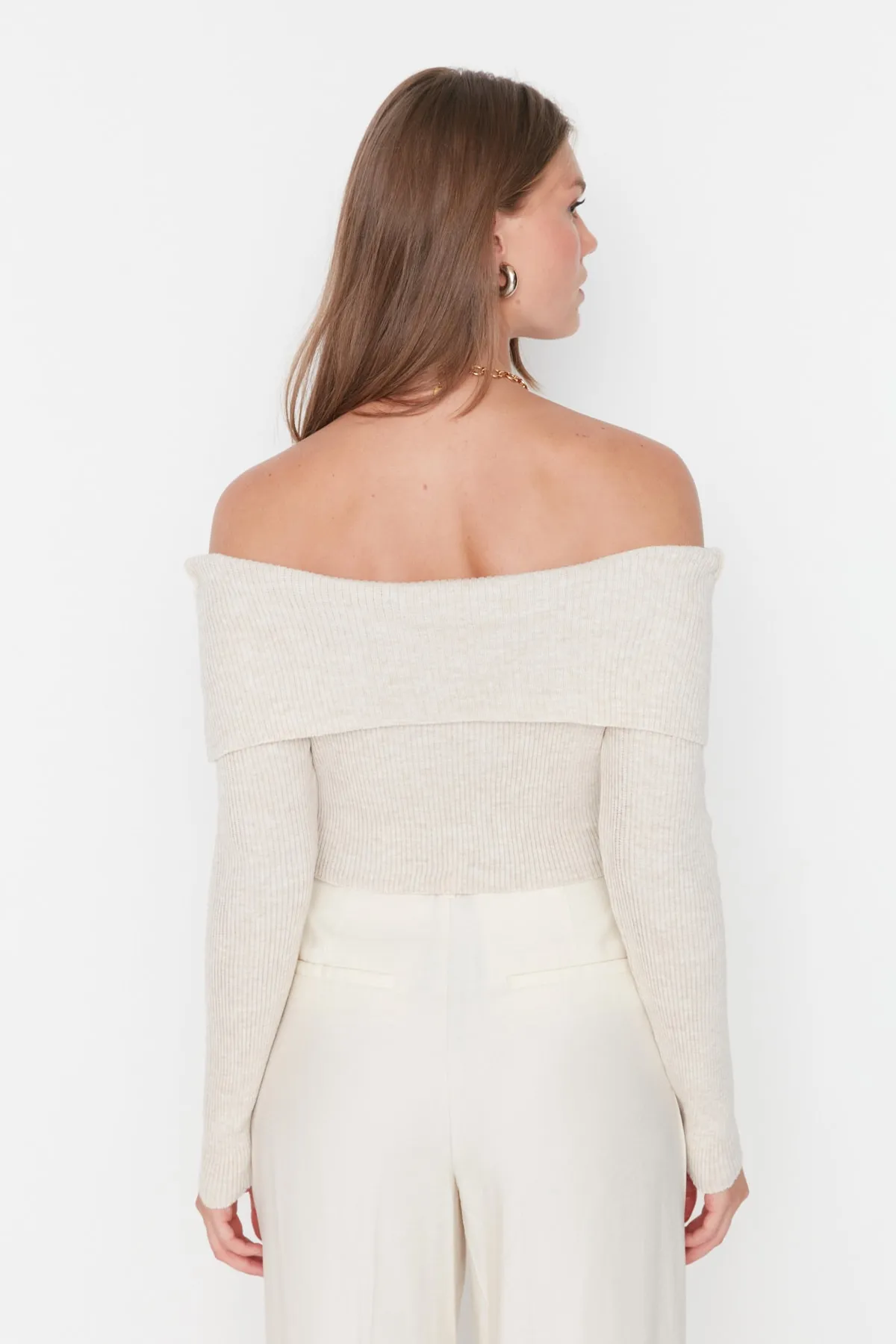 Trendyol Collection  Stone Crop Carmen Kragen Strickpullover TWOAW22KZ1897