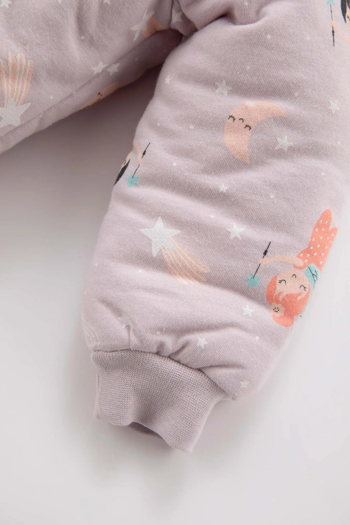DeFacto  Bedruckter Jumpsuit aus gekämmter Baumwolle für Babys, Neugeborene, 1;6 Tog