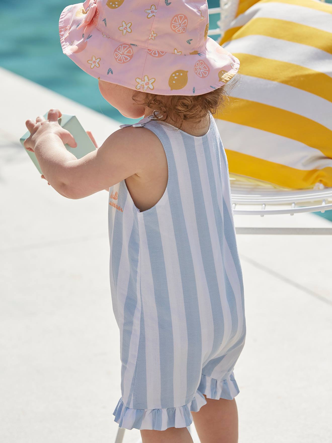 Chapeau imprimé bébé fille rose pâle imprimé