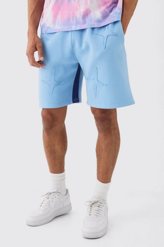 Lockere blaue Shorts mit Applikation