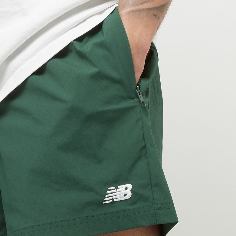 New Balance Athletics Stretch Woven Short 5 Inch nightwatch green