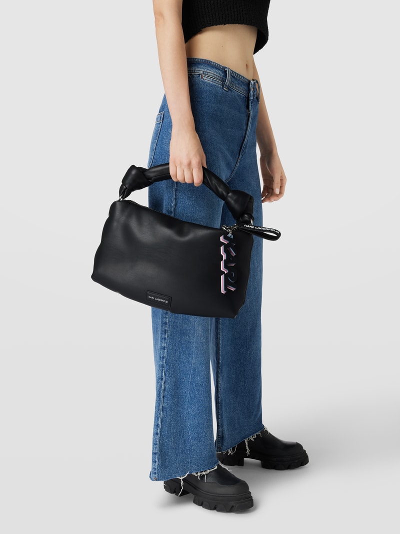 Handtasche mit Label-Details in schwarz