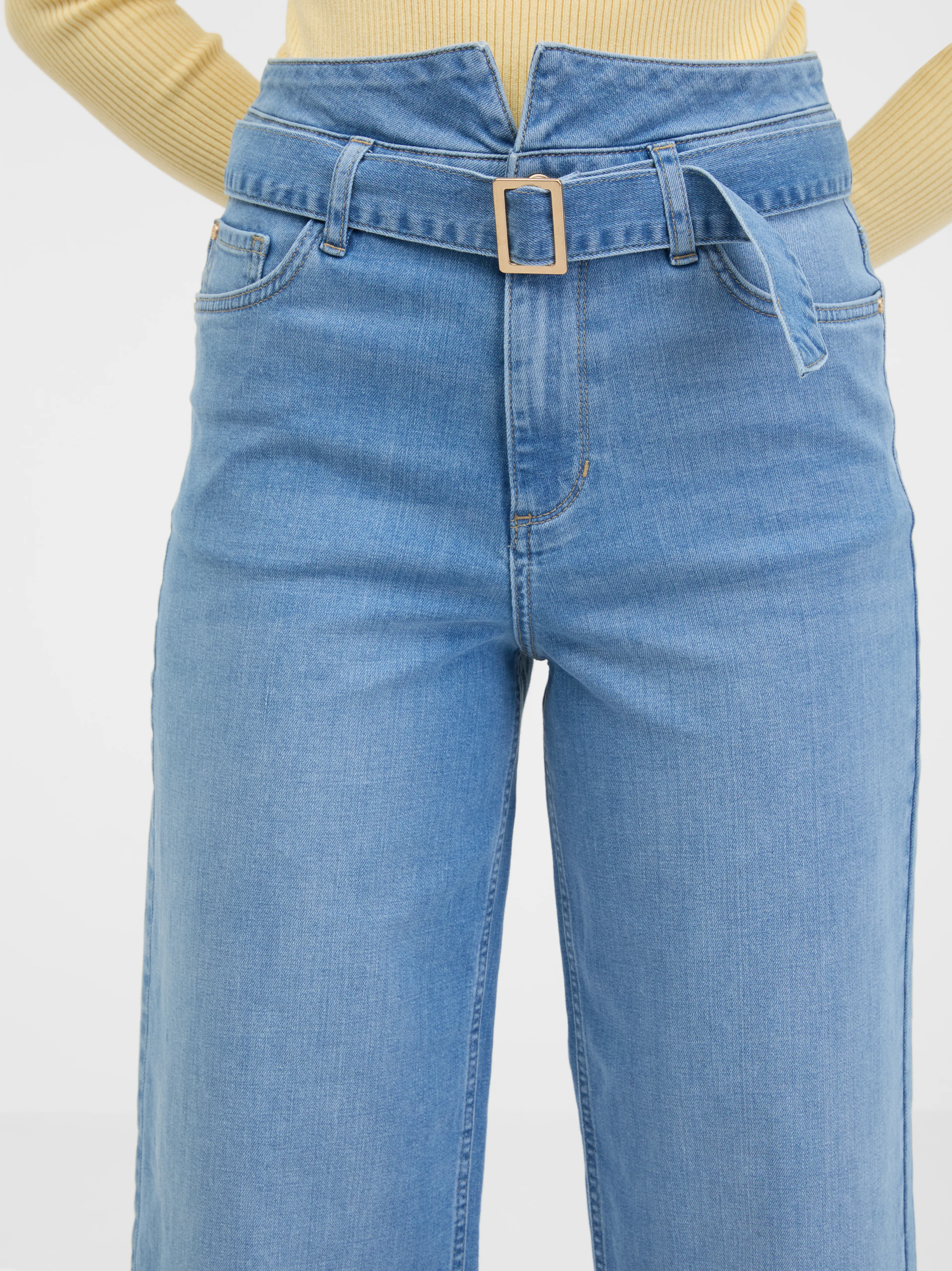 Hellblaue Damenjeans mit weitem Bein ORSAY