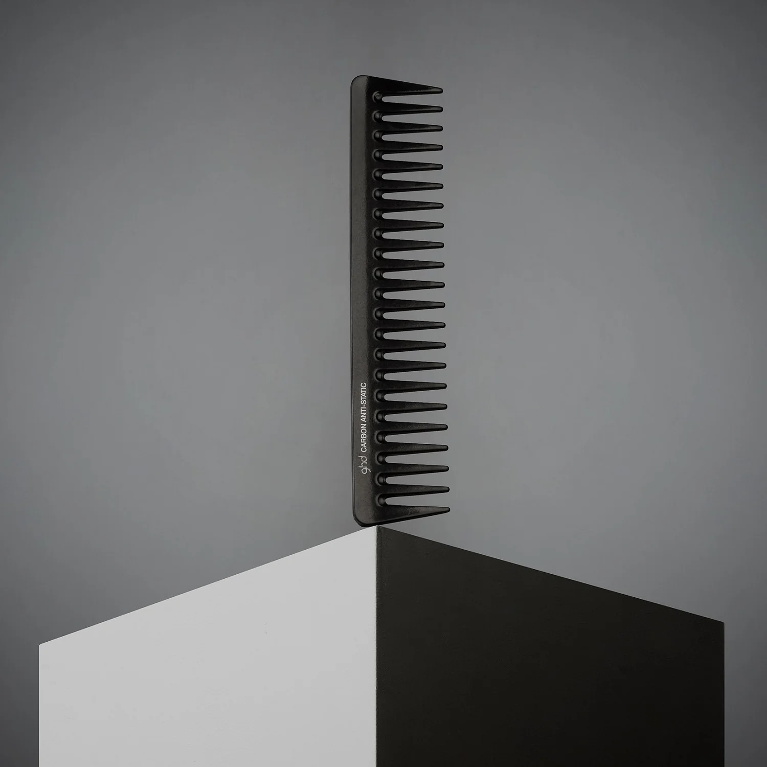 Perii și piepteni The Comb Out - Piepteni