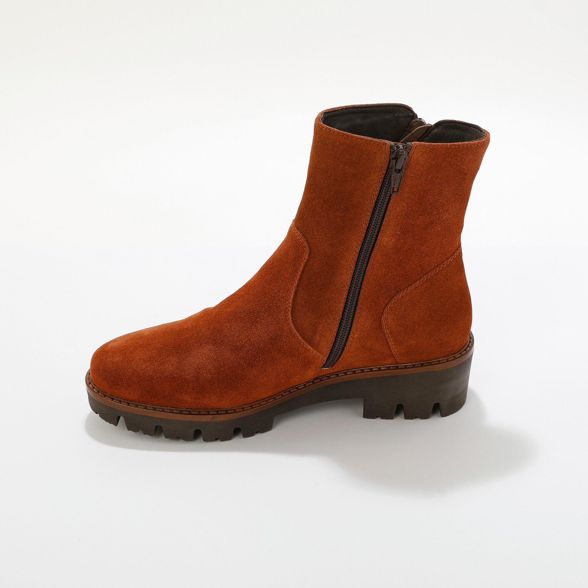 Boots zippées en cuir doublées, semelle crantée