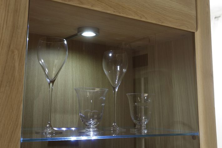 MCA Eckvitrine Sena Eiche