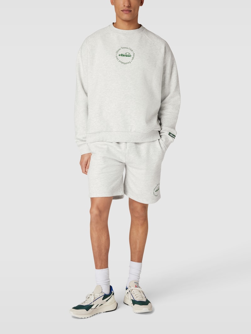 Shorts mit Label-Details Modell 'Fontansa' in mittelgrau meliert