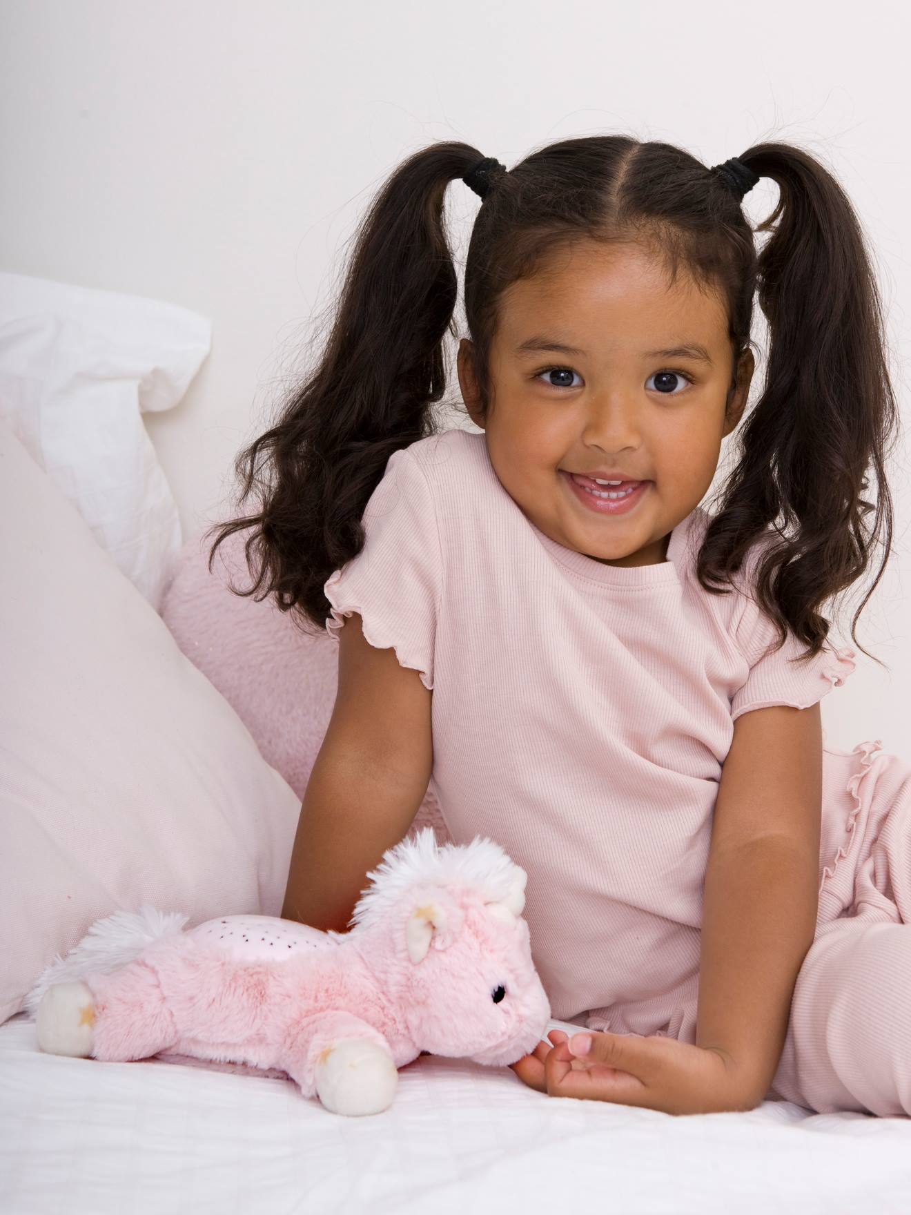 Cloud B Baby/Kinder Projektor & Nachtlicht Dream Buddies CLOUD B - zartrosa einhorn