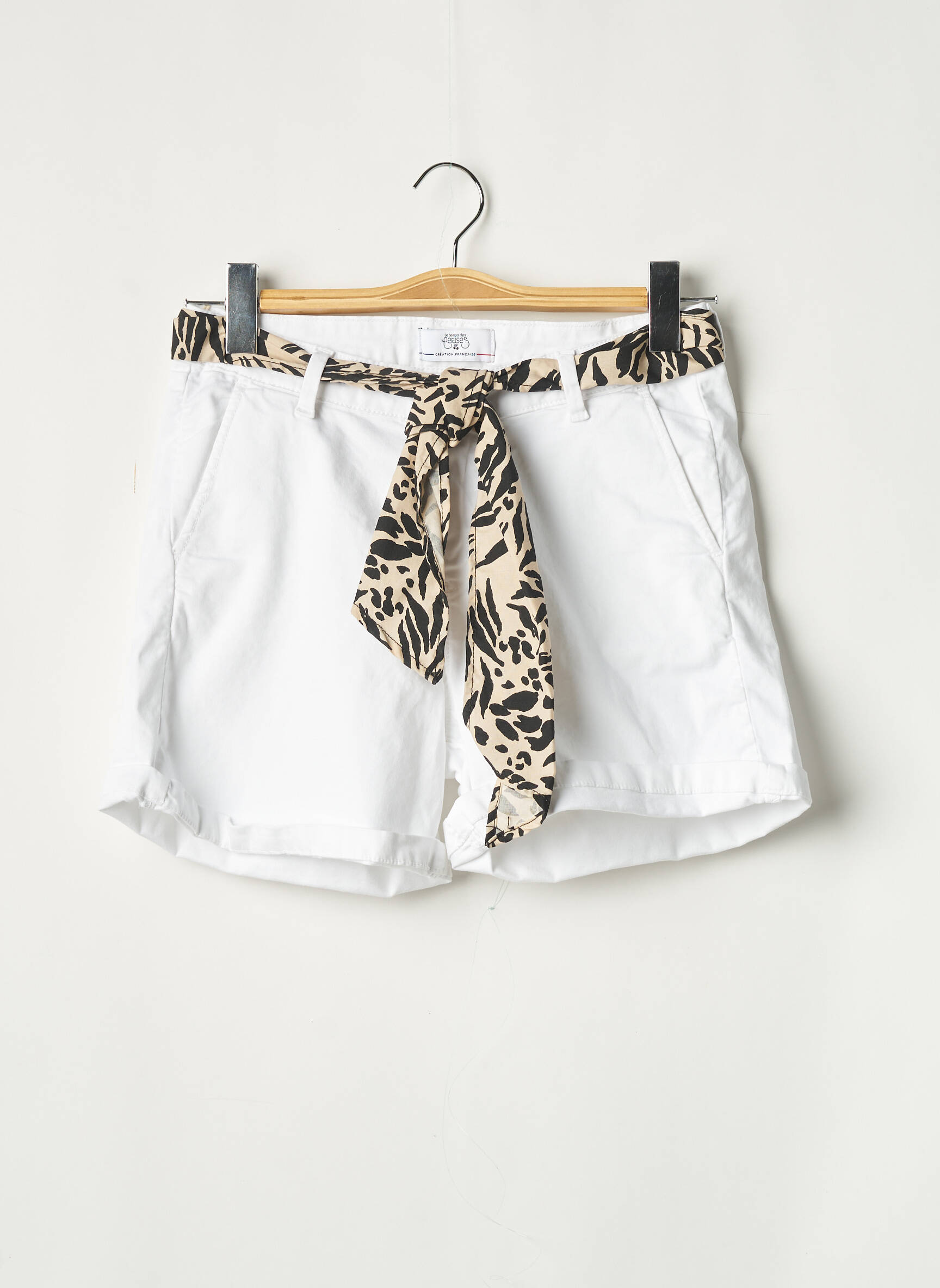 Le Temps Des Cerises Shorts 1 Femme couleur blanc