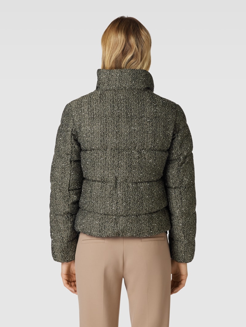 Steppjacke in Bouclé-Optik in schwarz