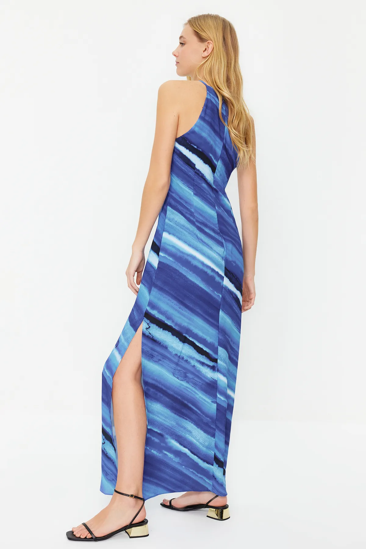 Trendyol Collection  Blaues, ärmelloses, gerade geschnittenes, gefüttertes Maxi-Webkleid TWOSS23EL02238