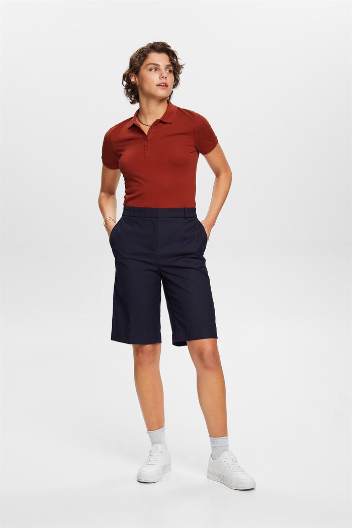 Charakteristisches Piqué-Poloshirt
