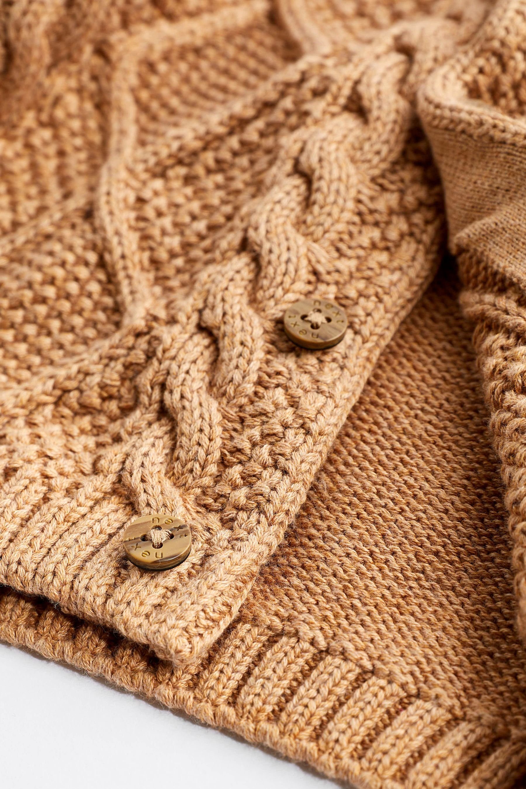 Next Strickjacke Baby-Strickjacke mit Zopfmuster (1-tlg)