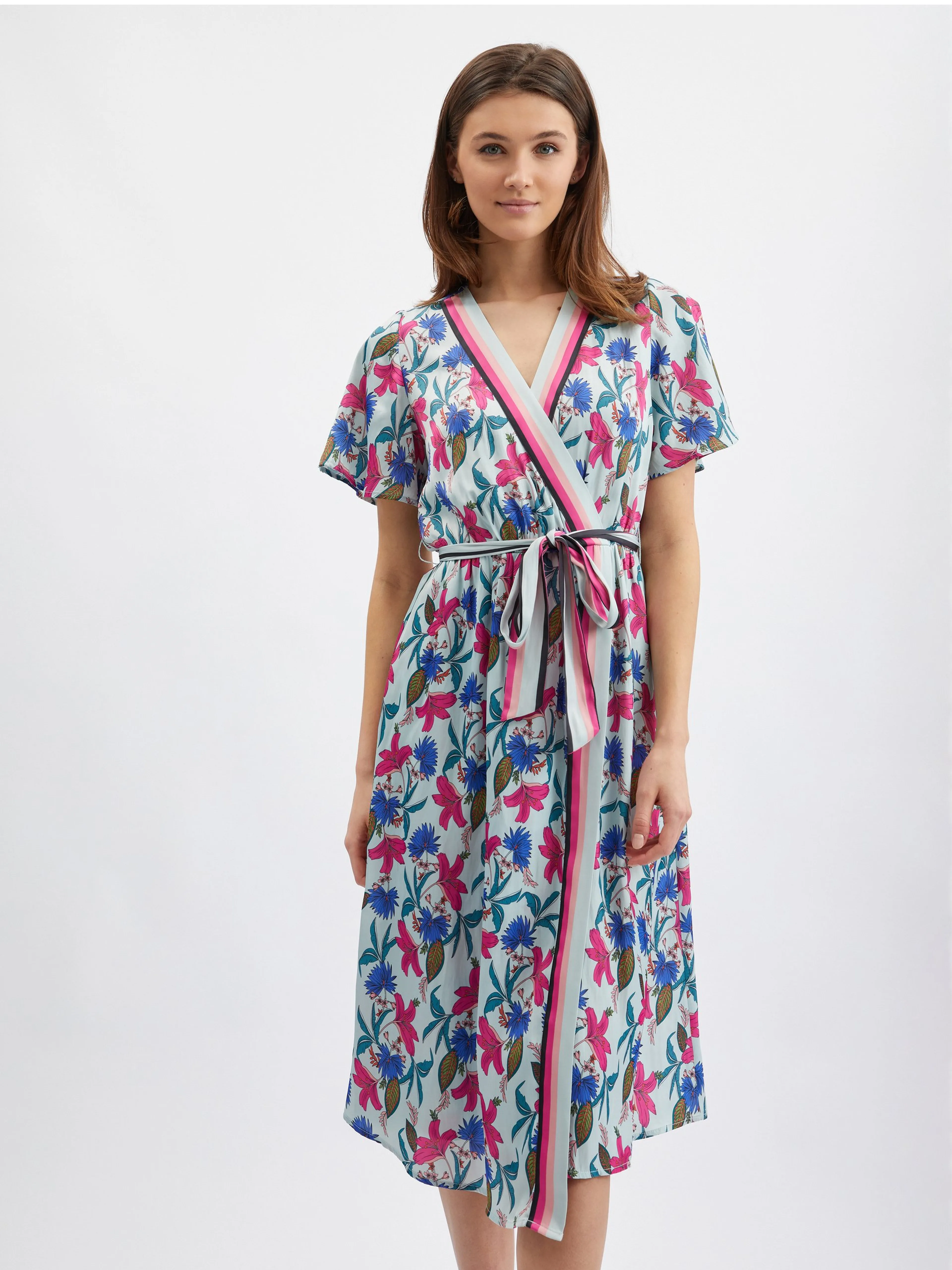 Rosa und blaues geblümtes Damenkleid ORSAY