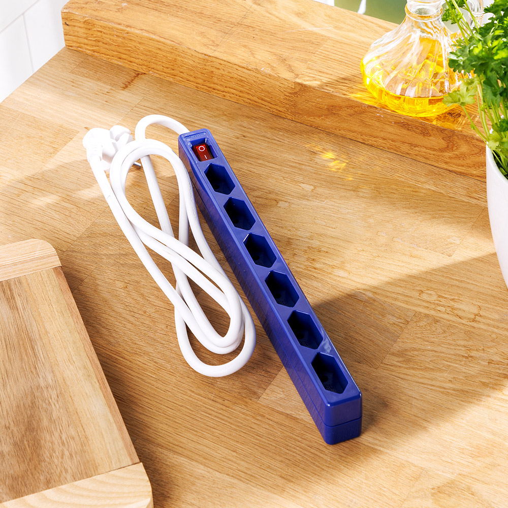 Powertec Color Powertec 6-fach Euro-Steckdose - Blau