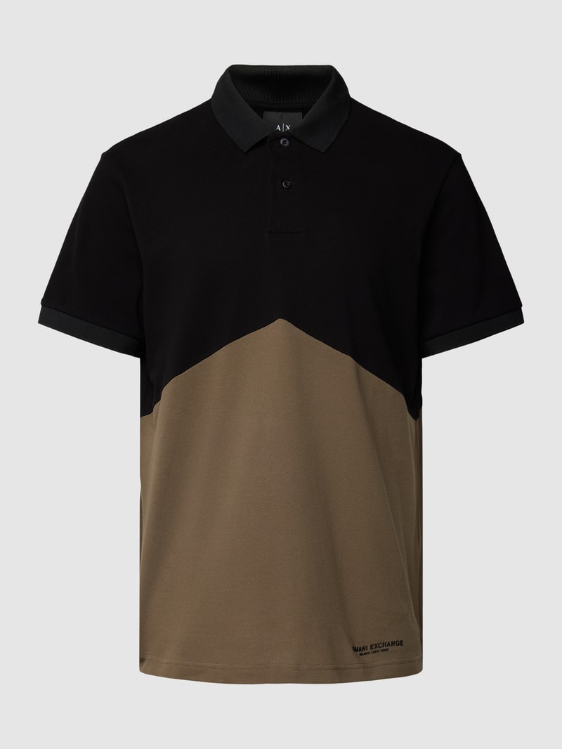 Poloshirt mit Label-Detail in schwarz