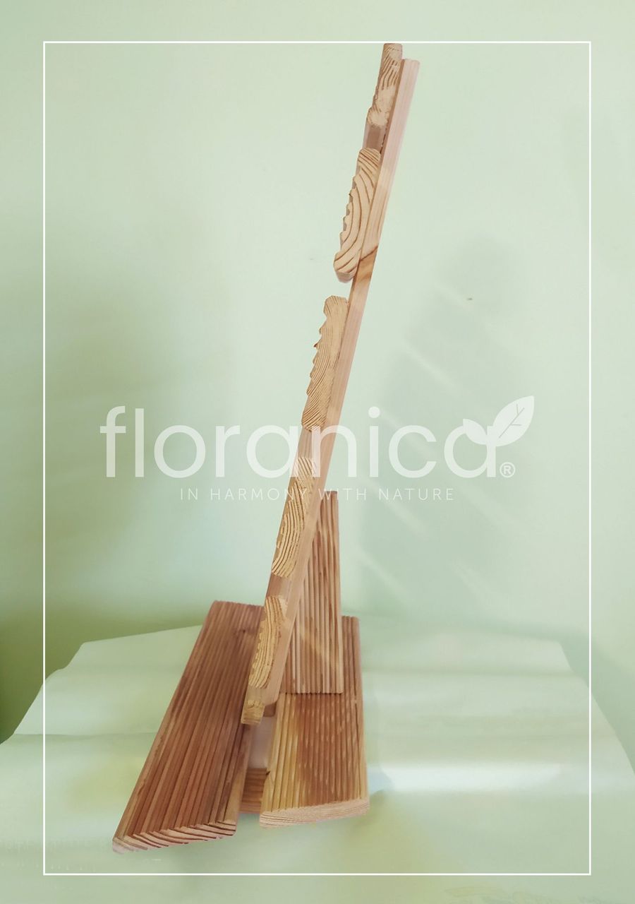 Pemicont Floranica Holz Osterei Osterdeko Lärchenholz Höhe 68cm Breite 46cm Natur Osterdekoration modernes Design Kunsthandwerk osterdeko osterhasen tischdeko