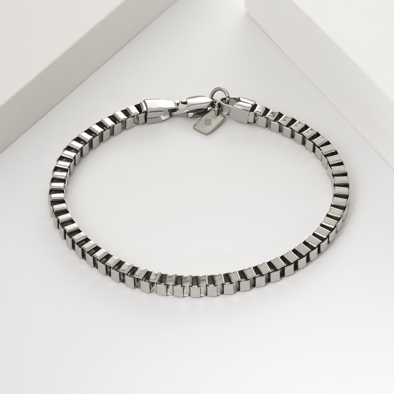 FAVS Armbänder
