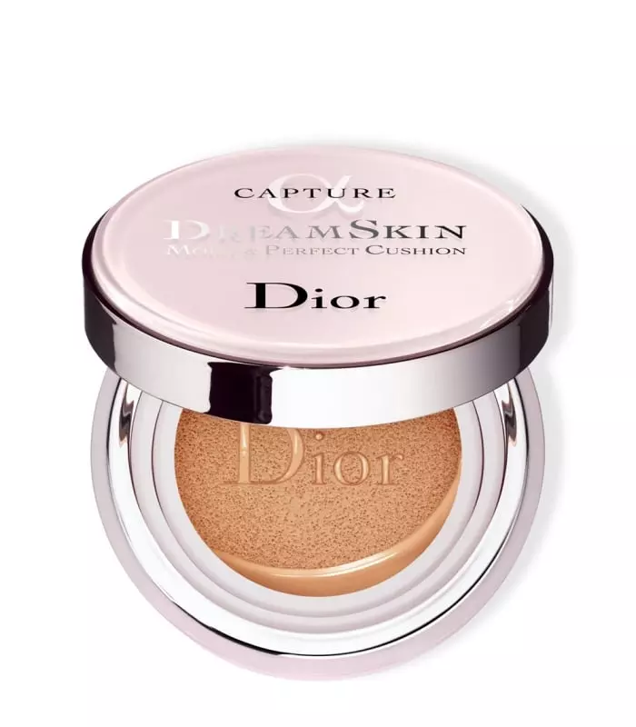 CAPTURE DREAMSKIN DREAMSKIN MOIST & PERFECT CUSHION SPF 50 - PA+++