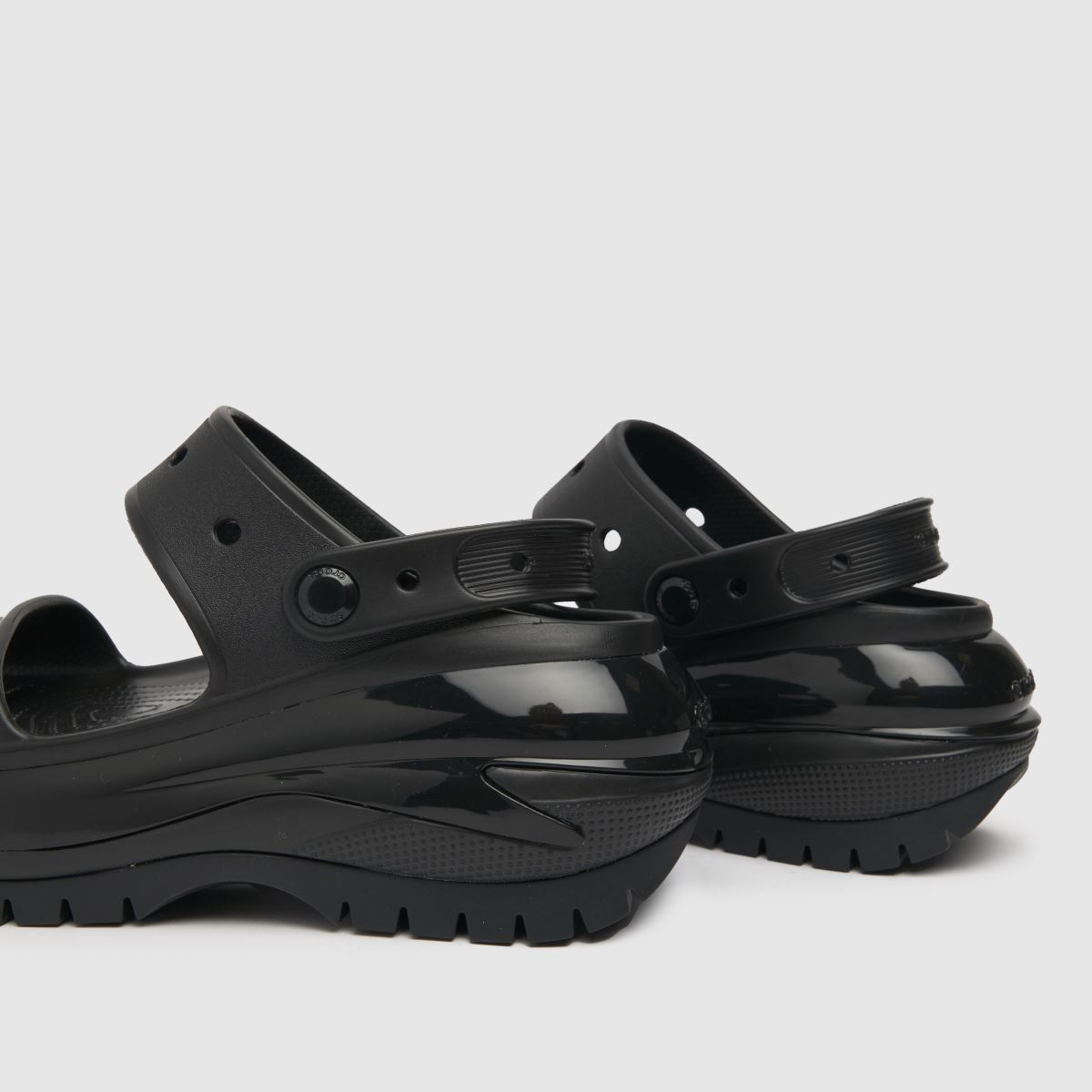 Sandali Crocs Mega Crush v črni barvi