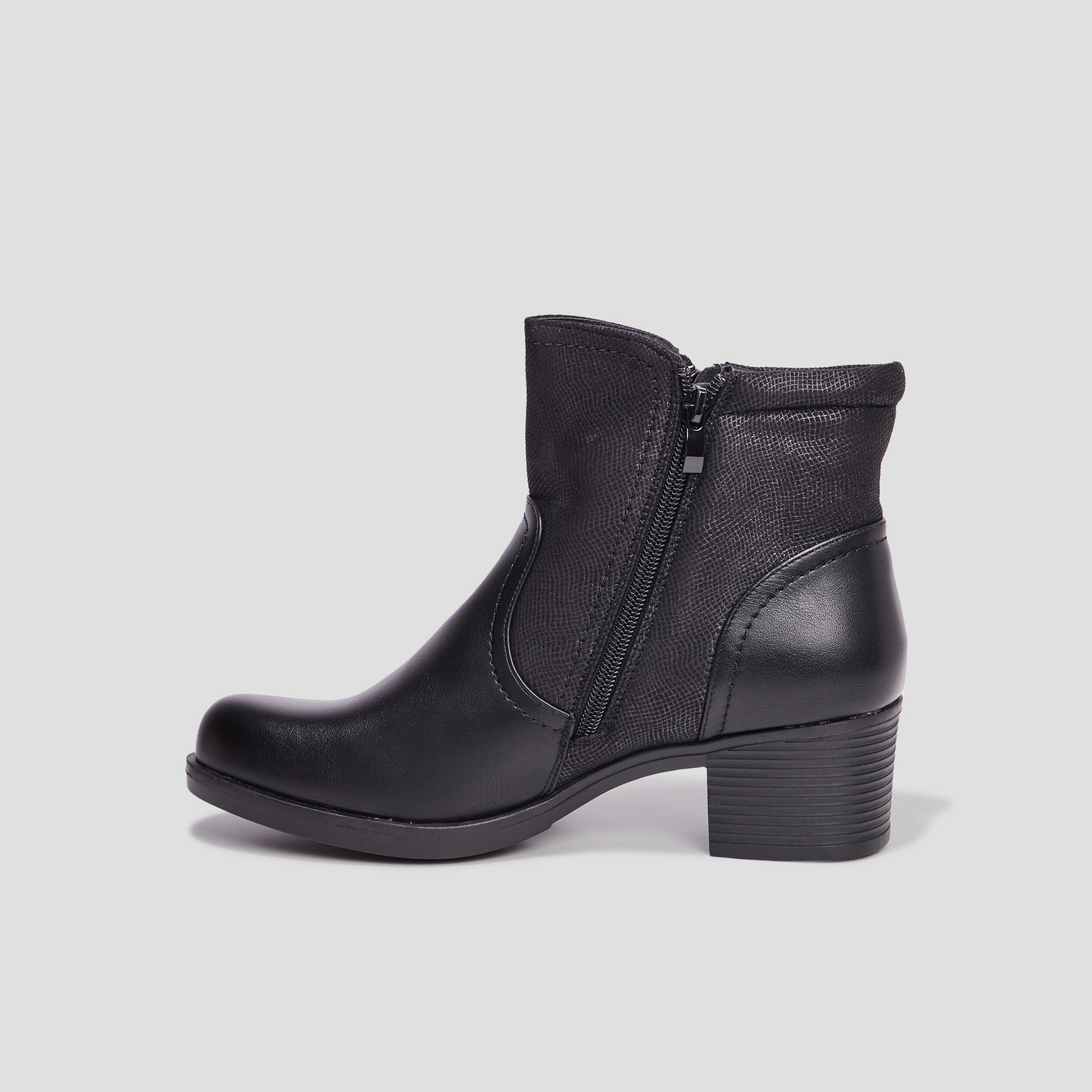 Bottines doublées et zippées pied large noir femme | La Halle