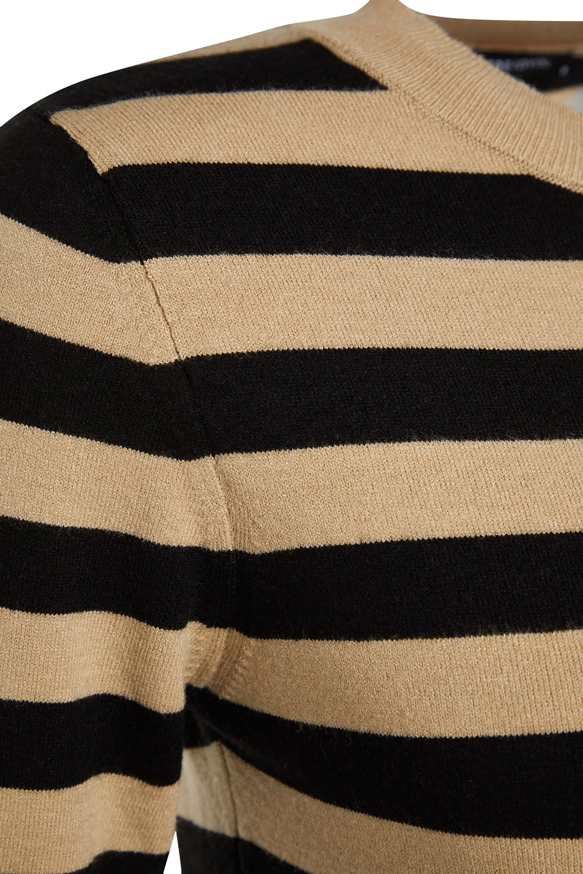 Trendyol Collection  Kamelfarbener Strickpullover mit Streifen aus hochwertigem/speziellem Garn mit weicher Textur TWOAW24KZ00133
