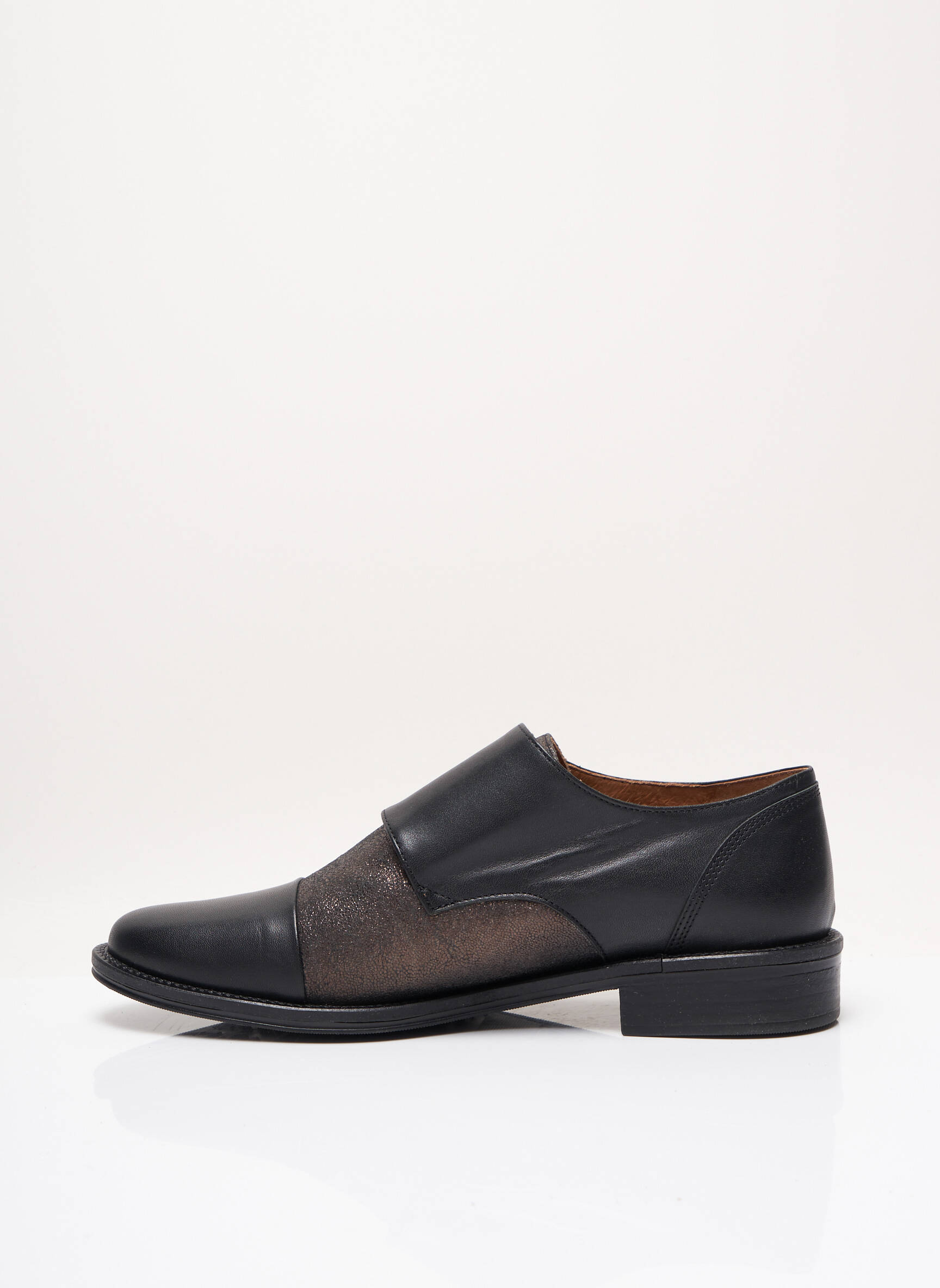 Schmoove Derby Femme couleur noir