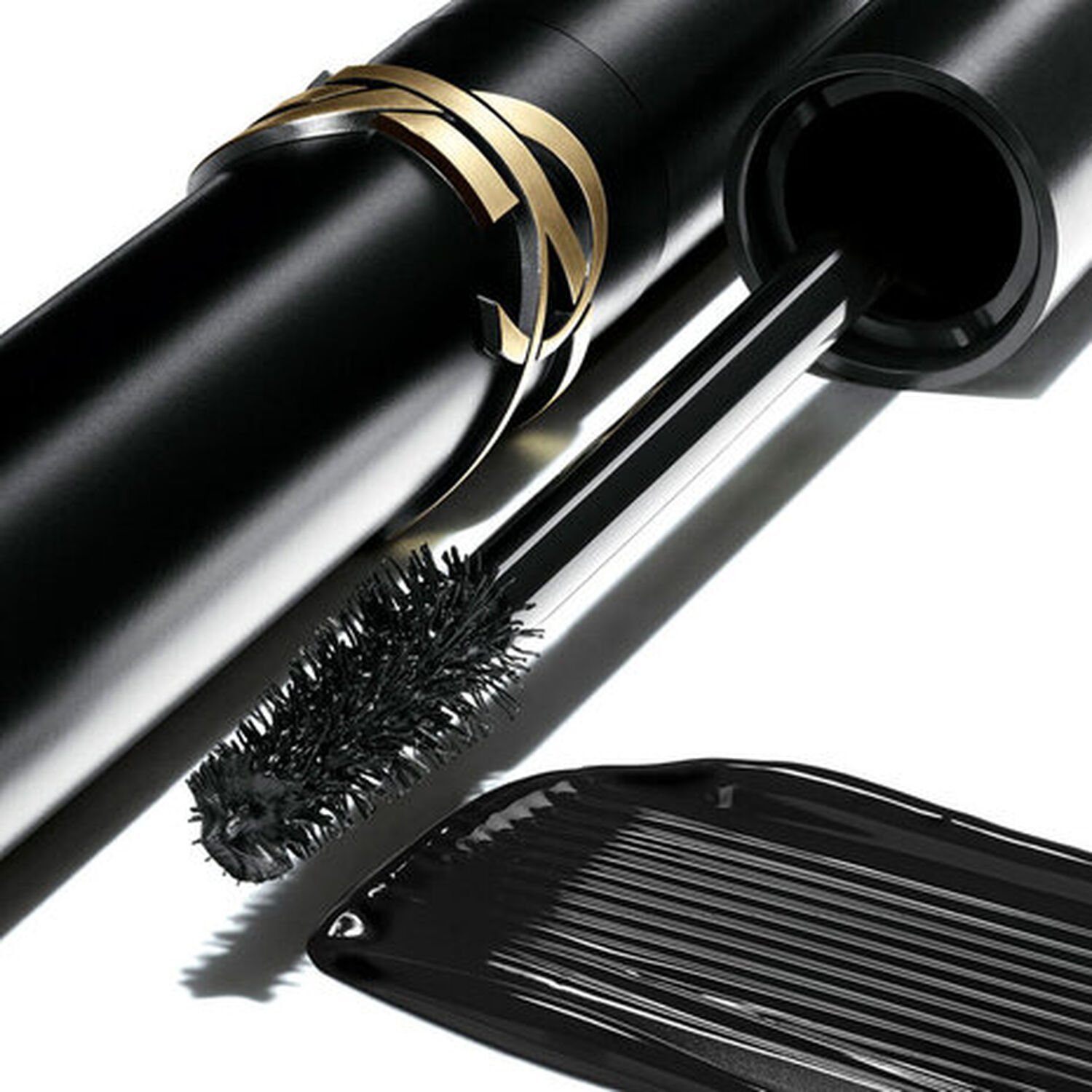Yves St Laurent Lash Clash Extreme Volume Mascara Black